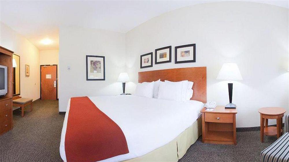 Holiday Inn Express Hotel Vernal By Ihg Экстерьер фото